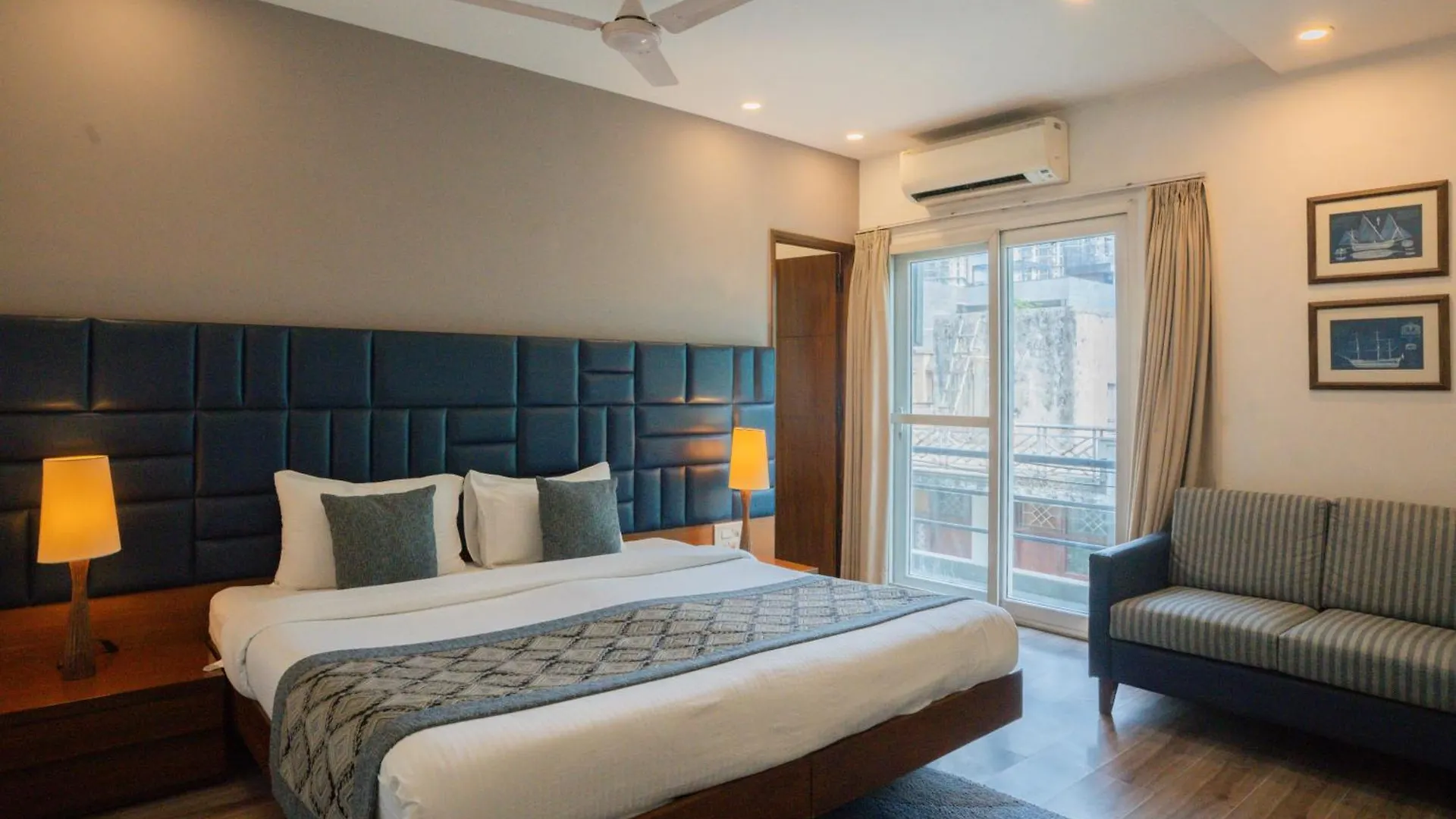 Ahuja Residency Dlf Phase 2 Hotel Gurgaon