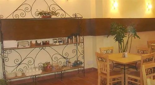 Ahuja Residency Dlf Phase 2 Hotel Gurgaon 4*,